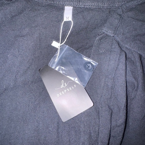 Chic & Breezy: Summer’s Must-Have Button Down Romper - Women Size Lg & Med! - Picture 14 of 14